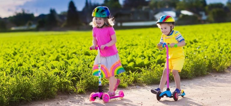 10 Best Toddler Scooters for Safest Rides of Your Kids