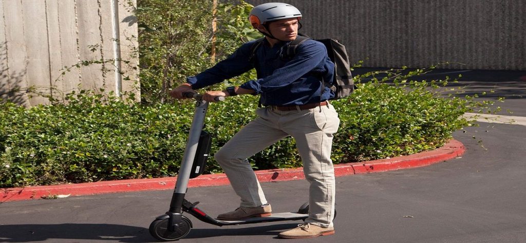 The World Lightest Weight Two Wheels Electric Kick Scooter